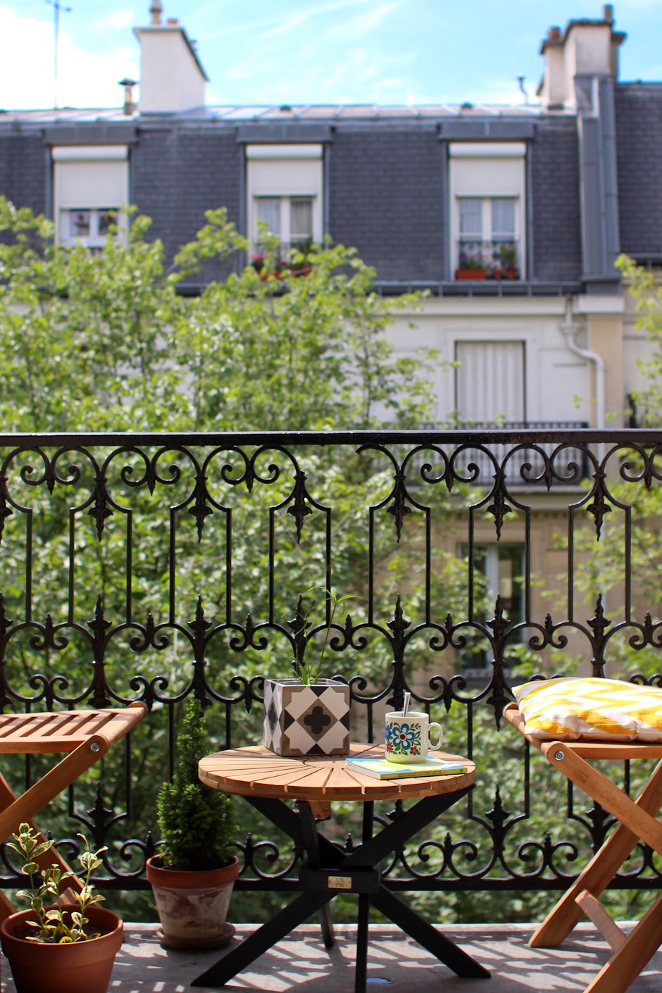 Déco petit balcon parisien avec la Redoute